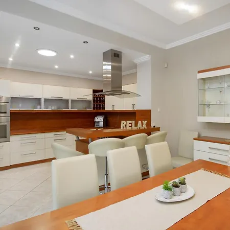 Вилла Relax Vendeghaz Гардонь