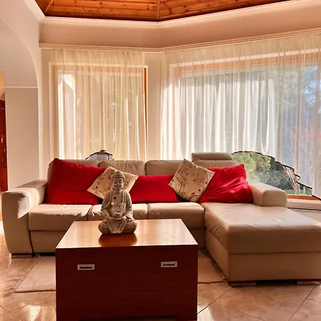 Relax Vendeghaz Gárdony