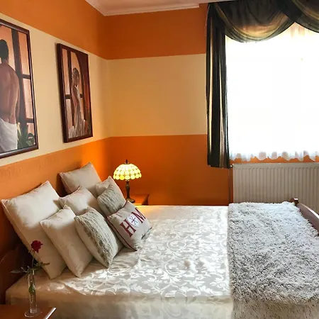 Relax Vendeghaz فيلة